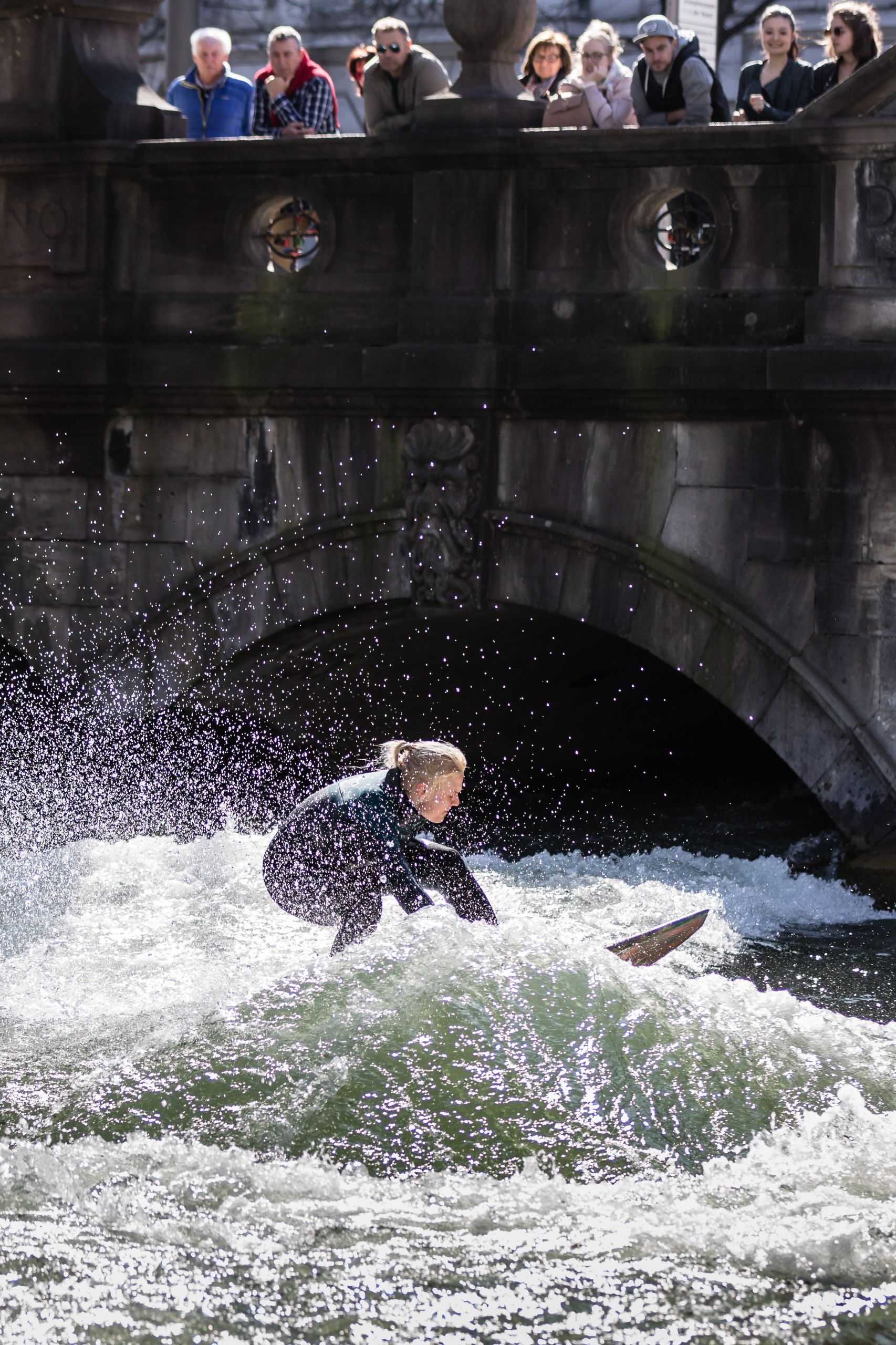 Eisbach Surfer 14