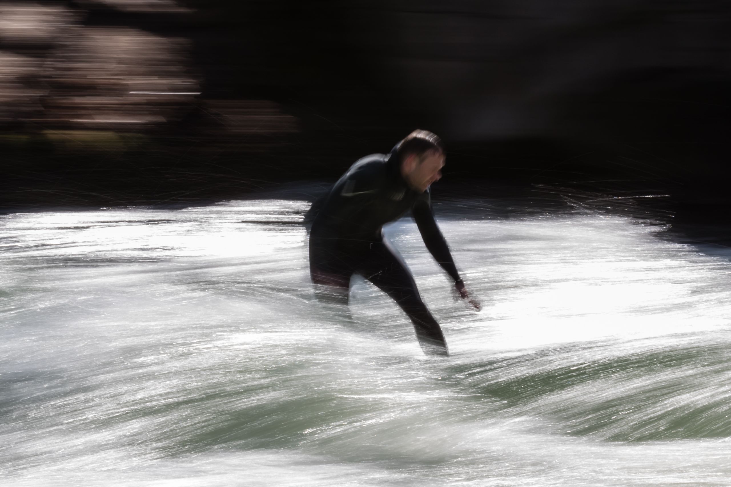 Eisbach Surfer 17