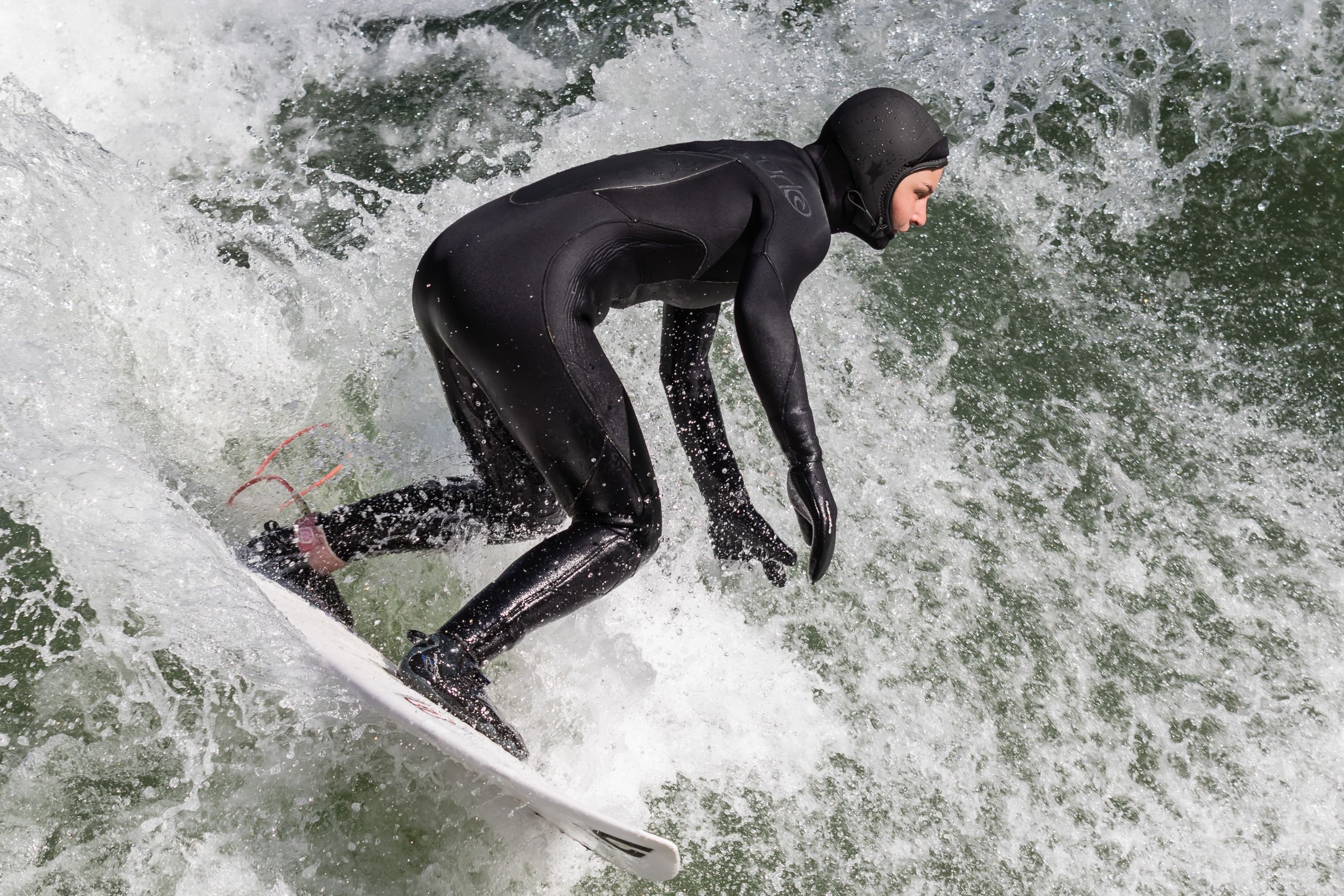Eisbach Surfer 22