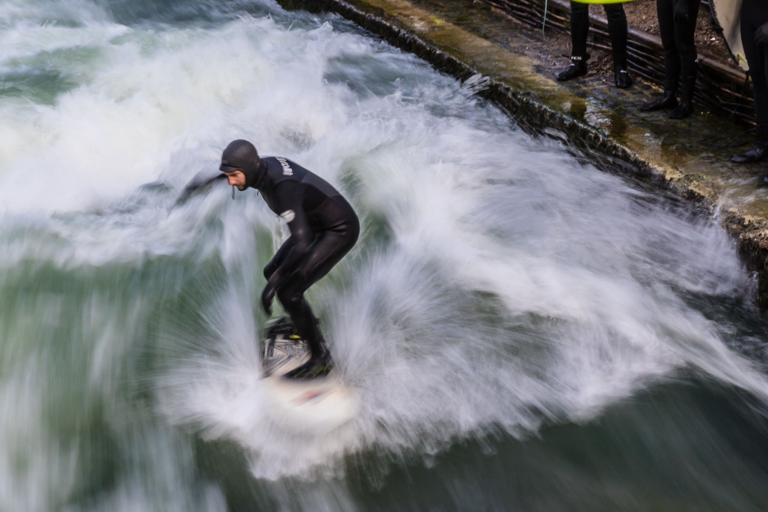 Eisbach Surfer 30