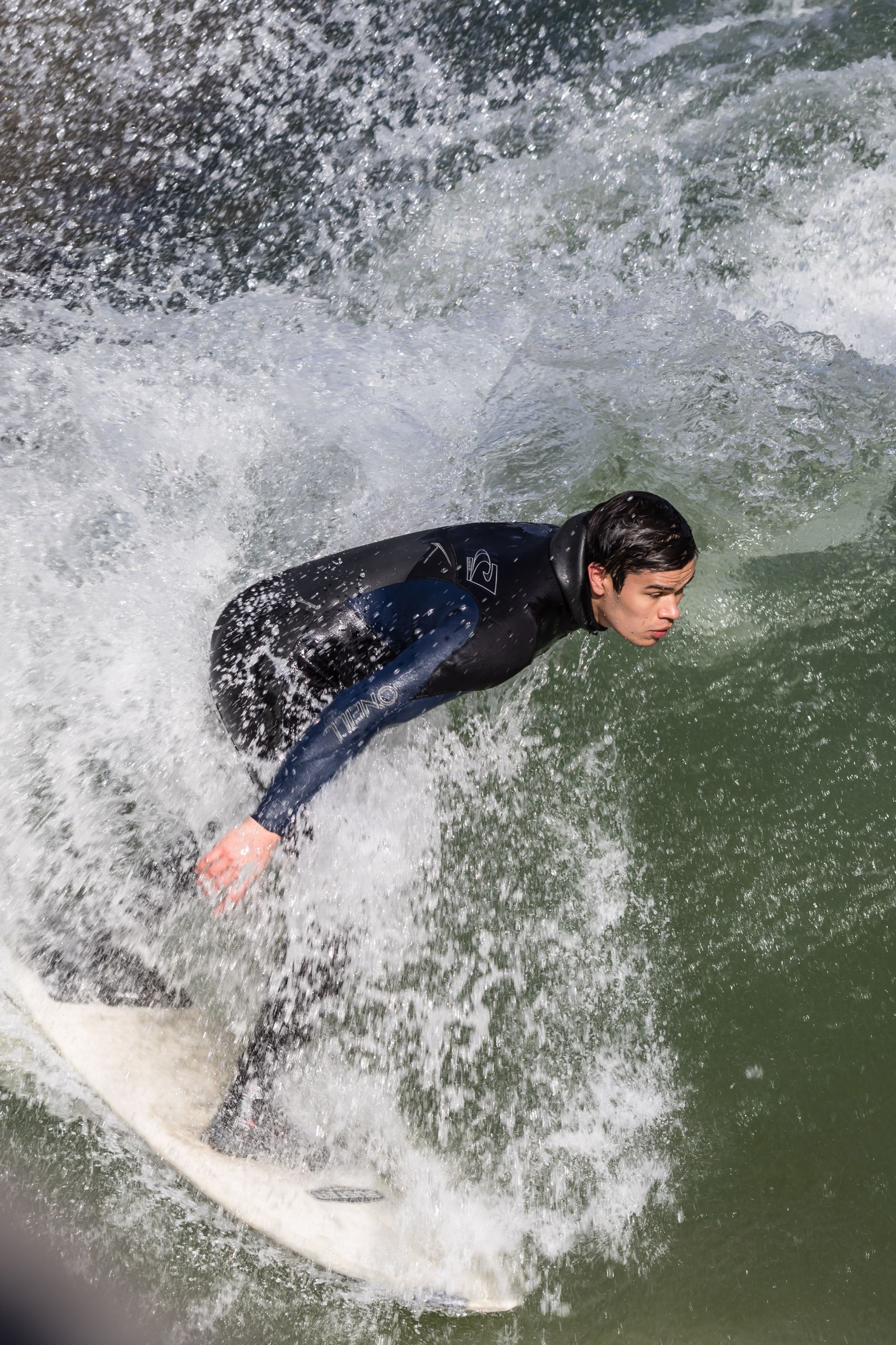 Eisbach Surfer 8